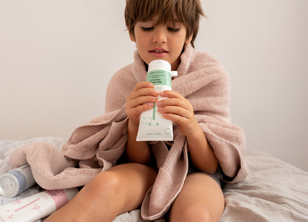 Otroški hranilni in negovalni šampon z naravnim izvlečkom iz bombaževega semena