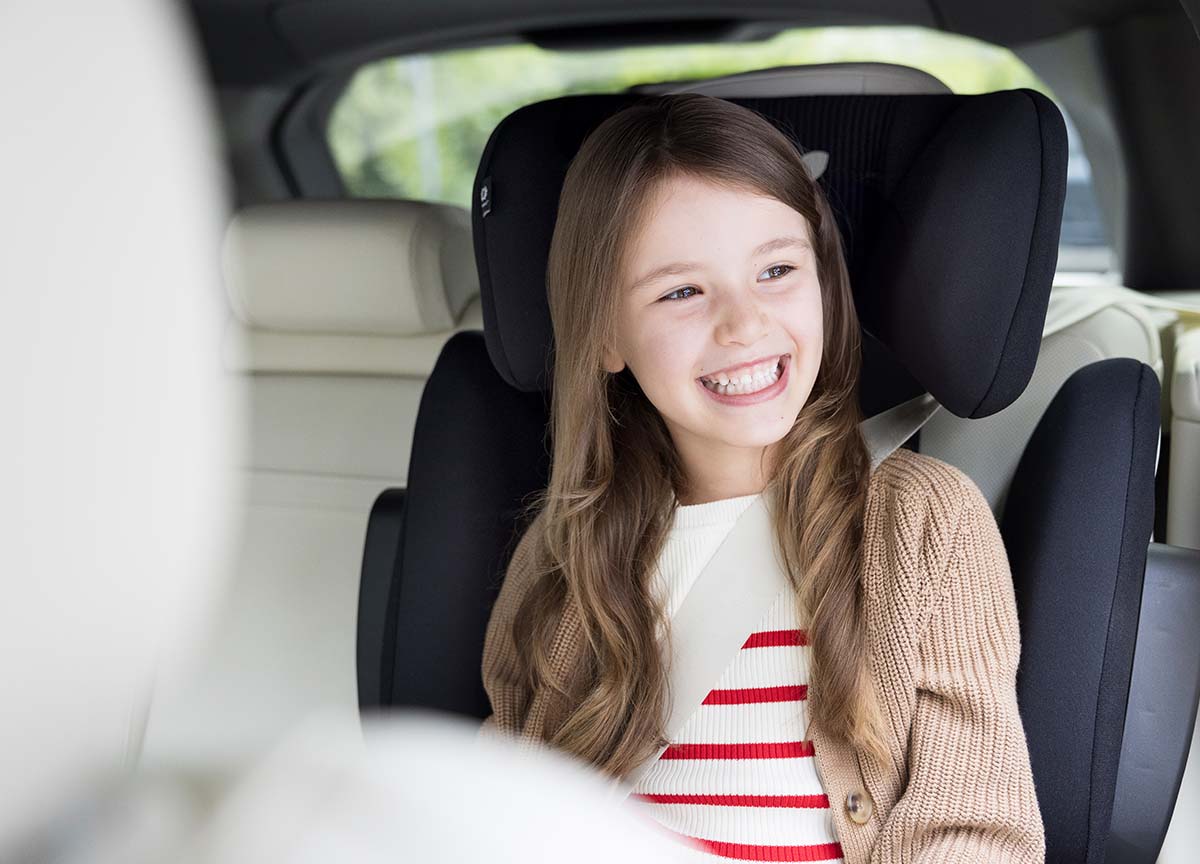 Prilagodljiva višina, globina in bočna zaščita, ki se lahko odstrani