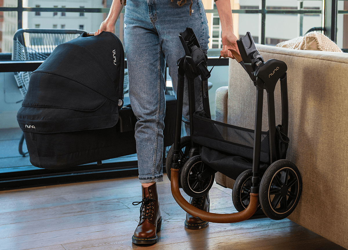 Na polet z letalom ali potep po mestu? Vsestranski Nuna® Triv™ Next navdušuje!